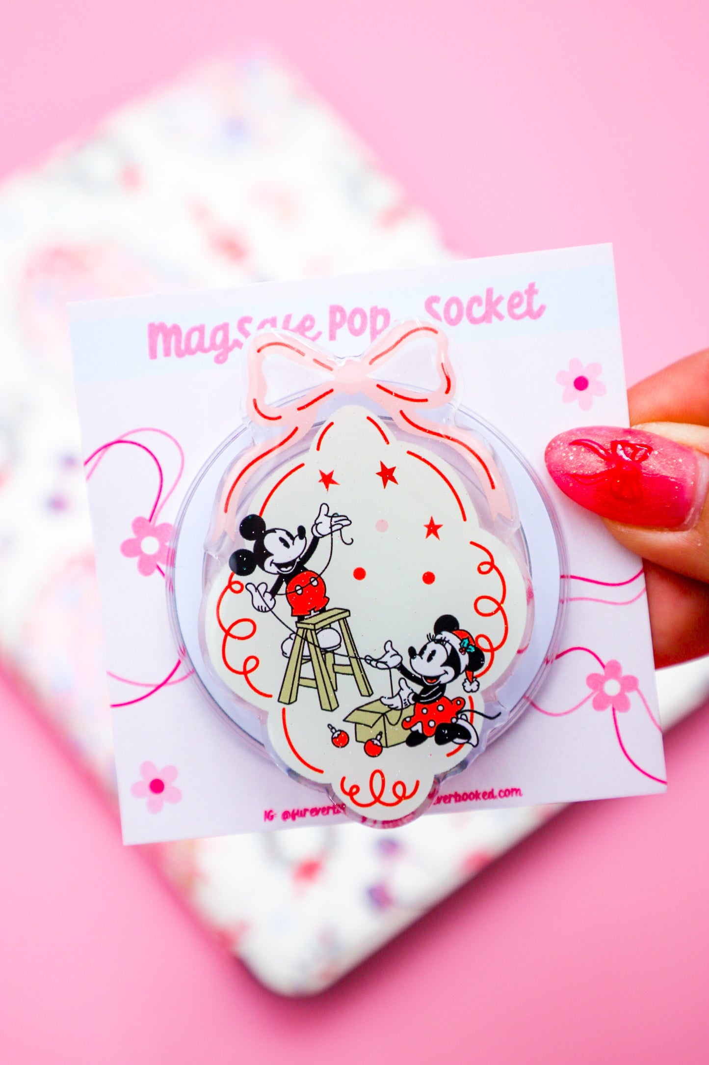 Holiday Helpers MagSafe Phone Grip