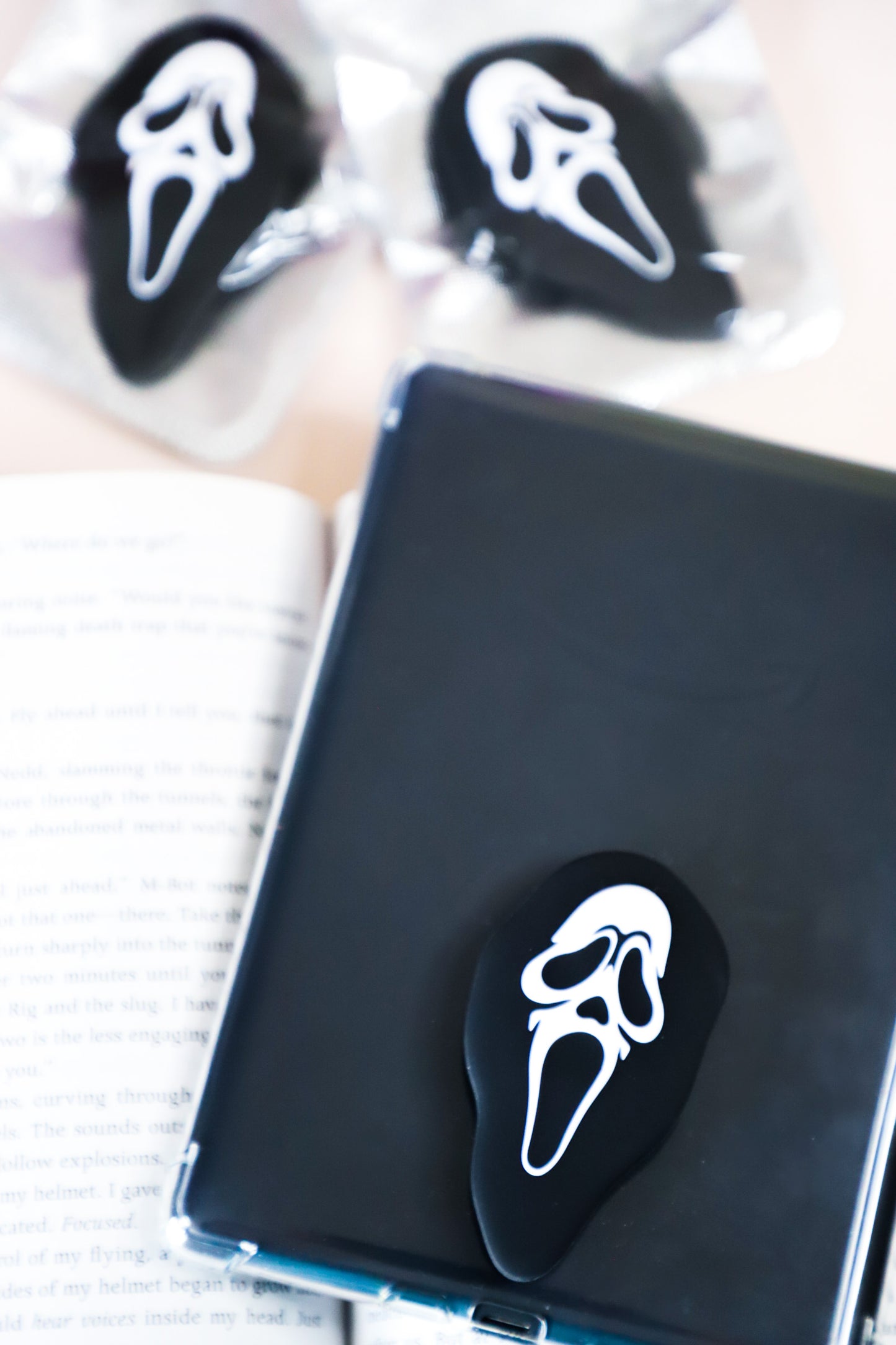 Ghost Face Phone Grip