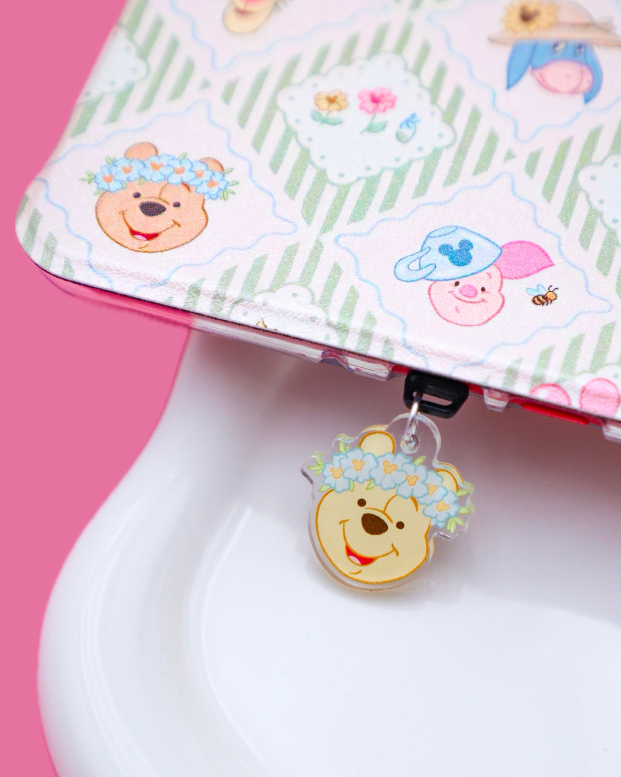 Hundred Acre Garden Party Kindle Charm