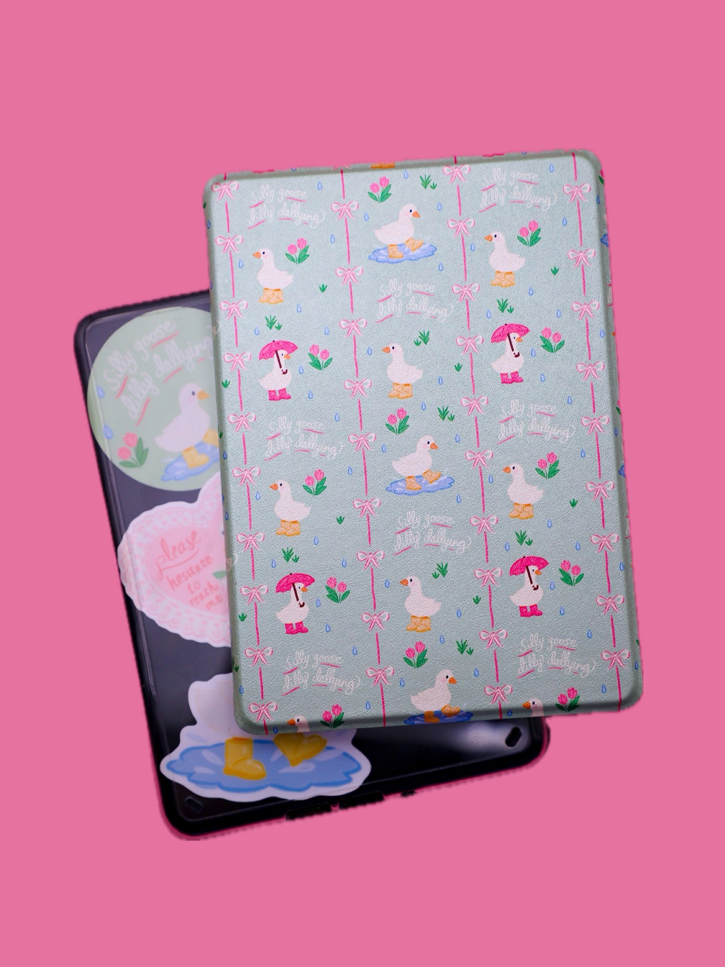Silly Goose Dilly Dallying Clear Back Kindle Case