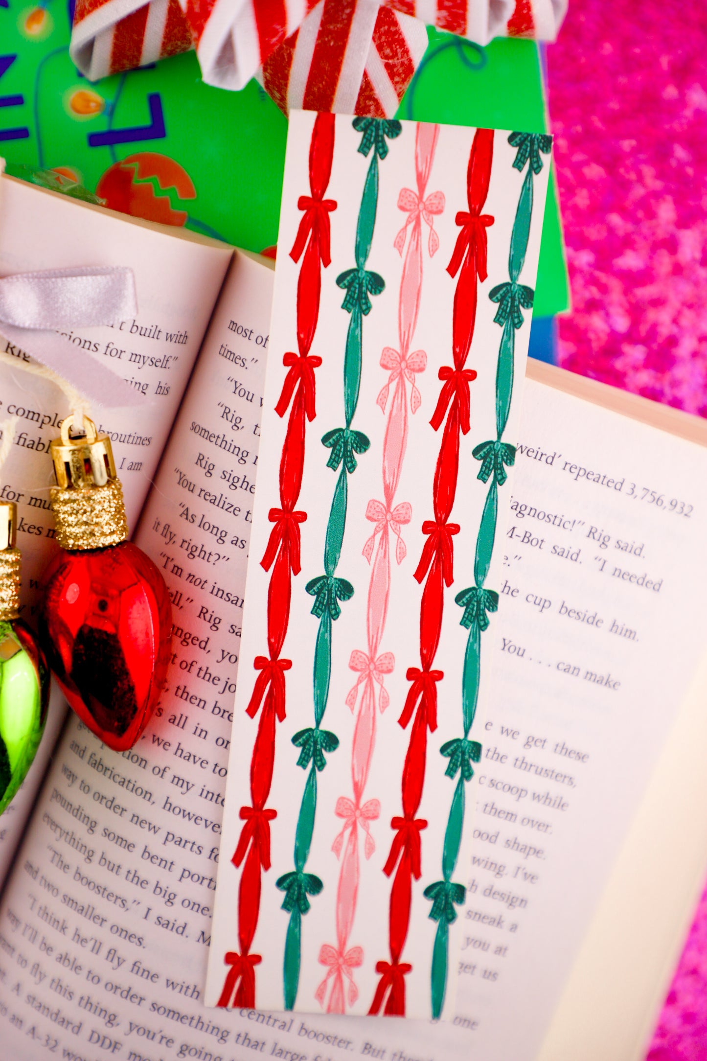 Holiday Bows Bookmark