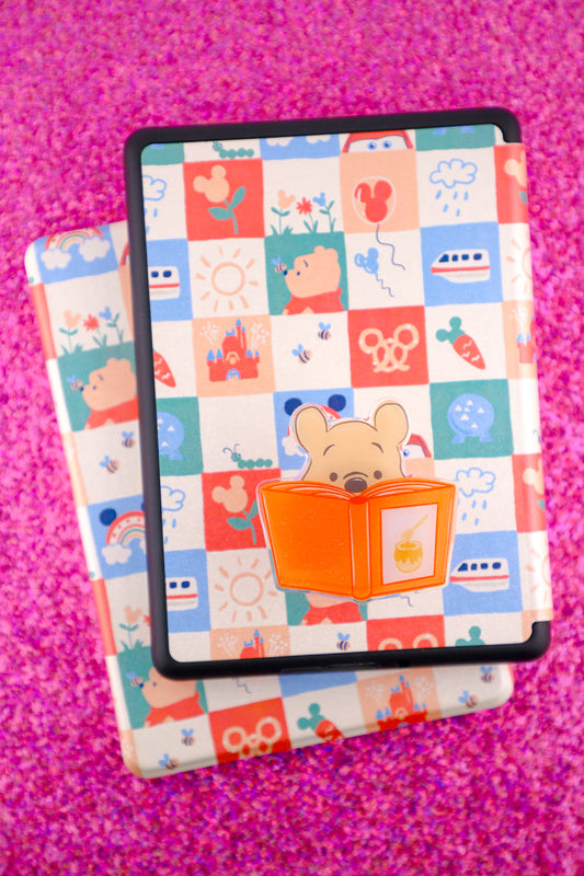 Hunny Bear Reads Glitter Phone Grip