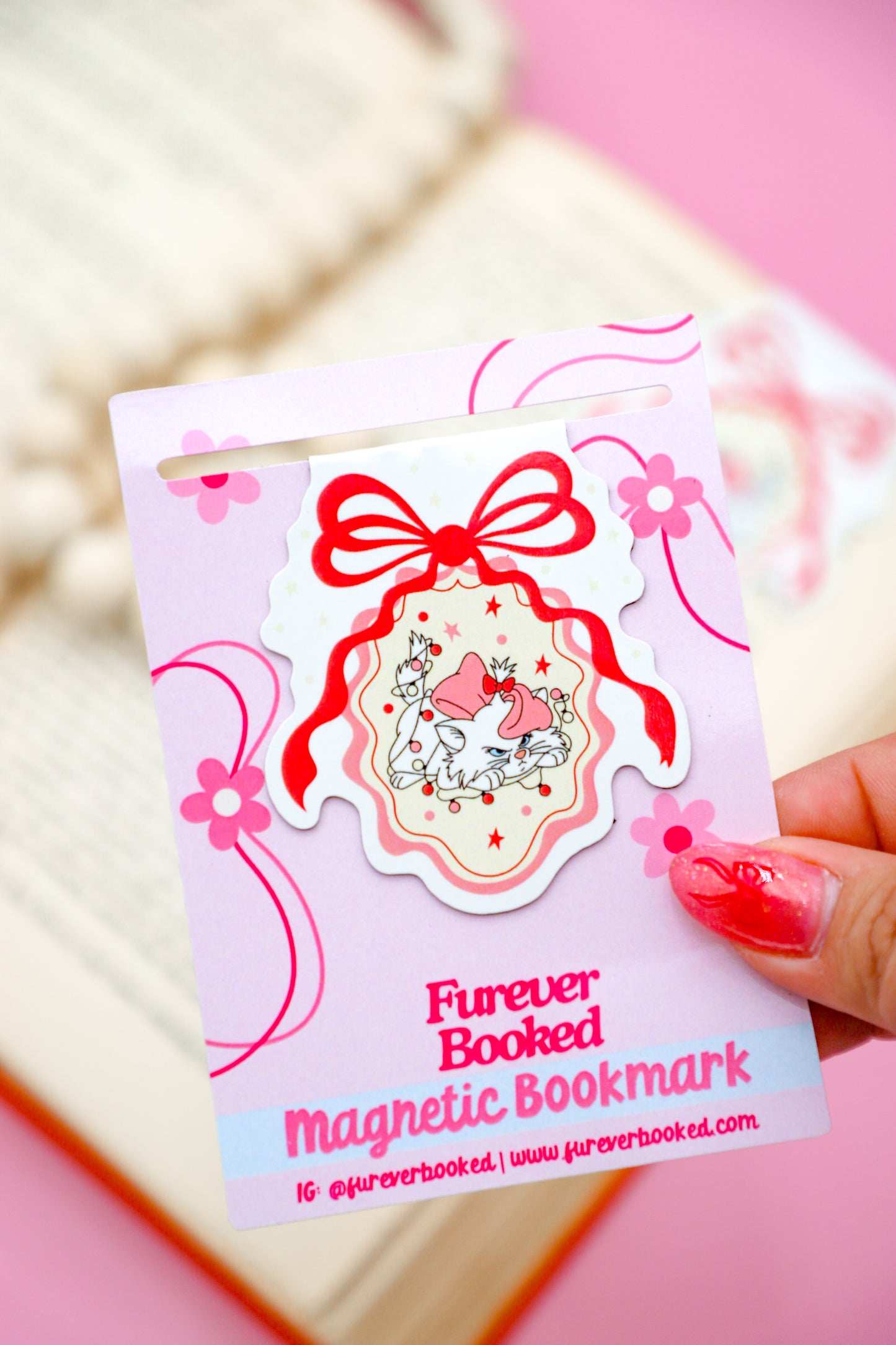 Marie Christmas Magnetic Bookmark
