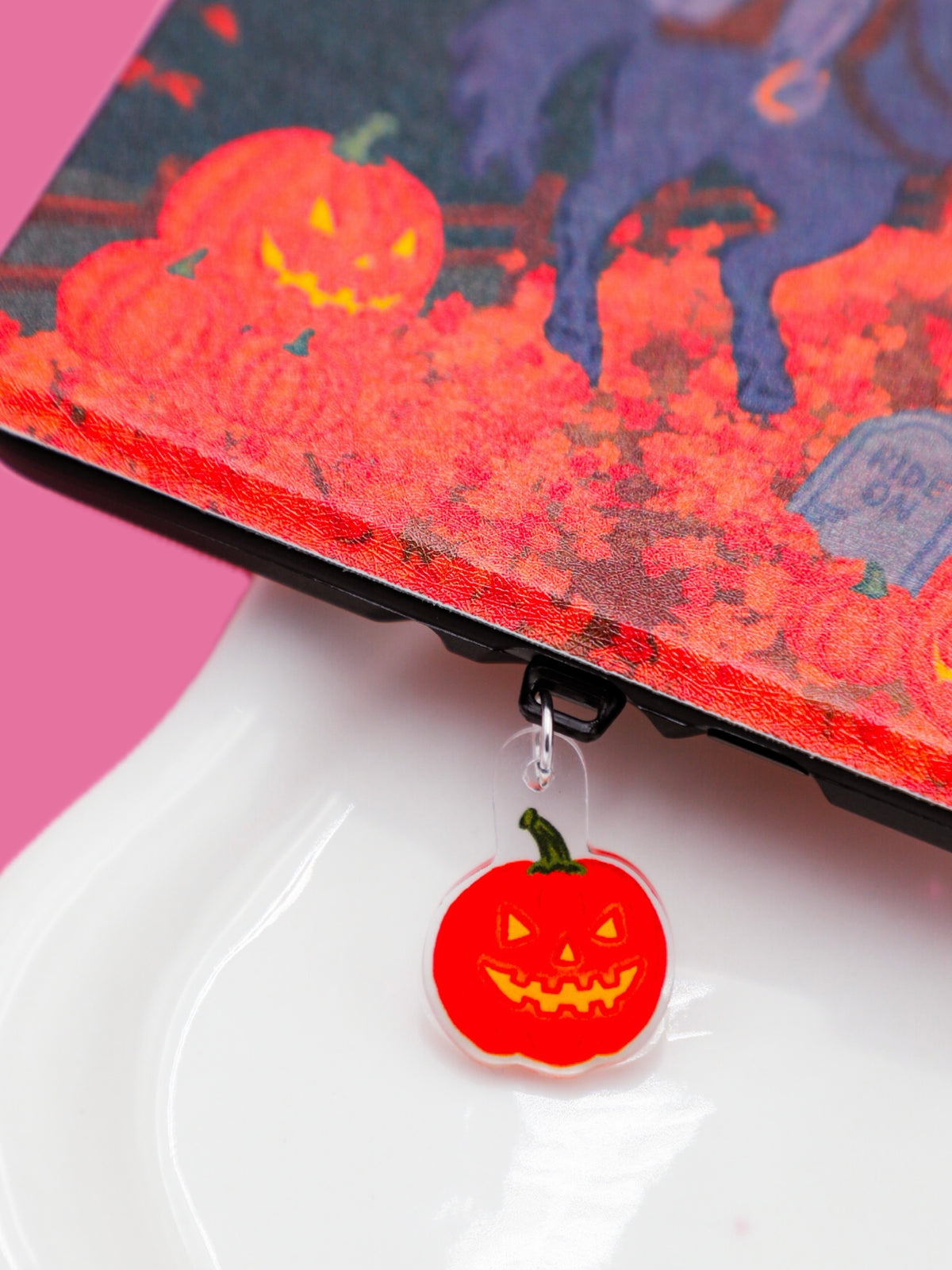 Pumpkin Harvest Kindle Charm