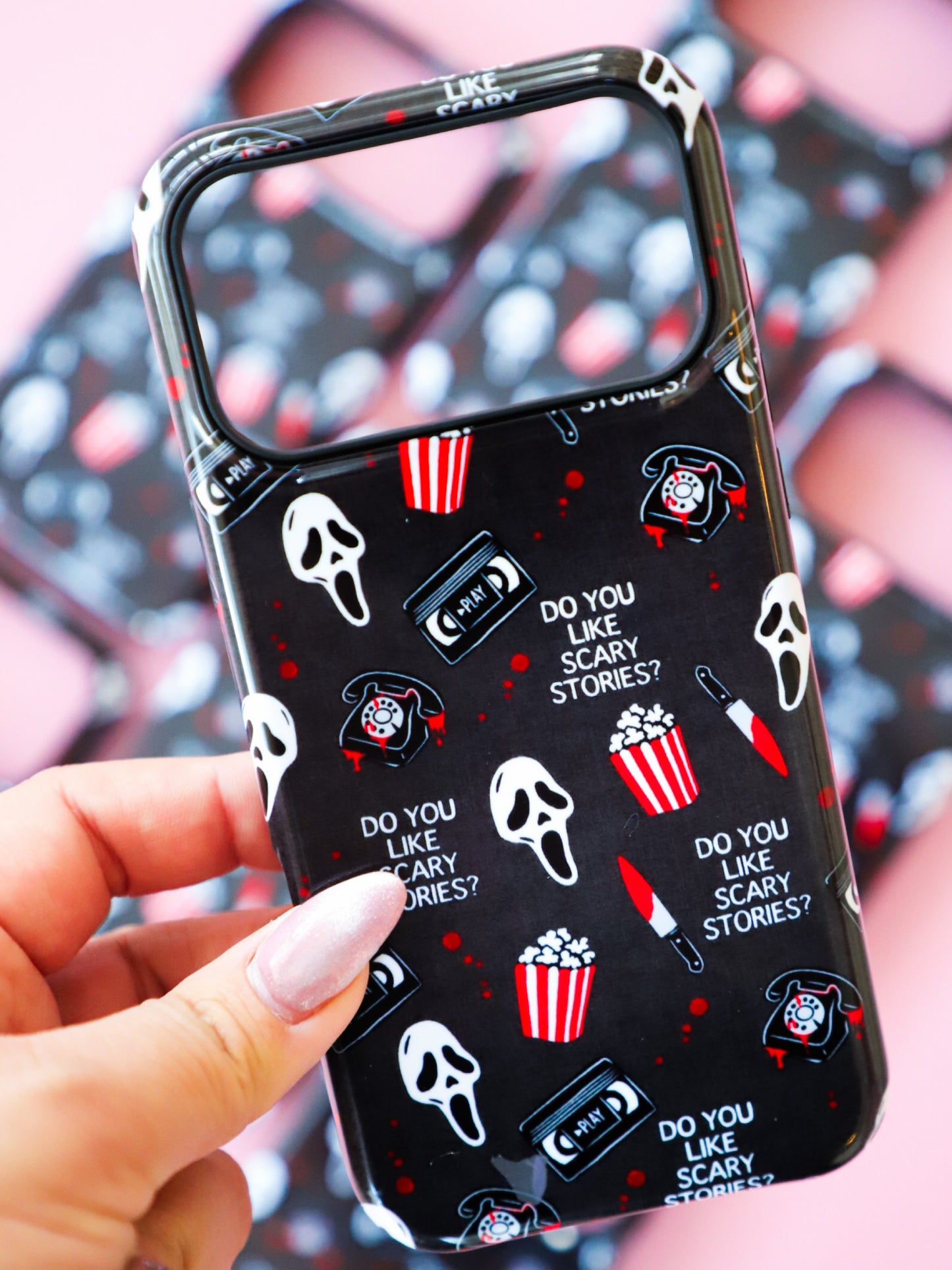 Do You Like Scary Stories MagSafe iPhone Case