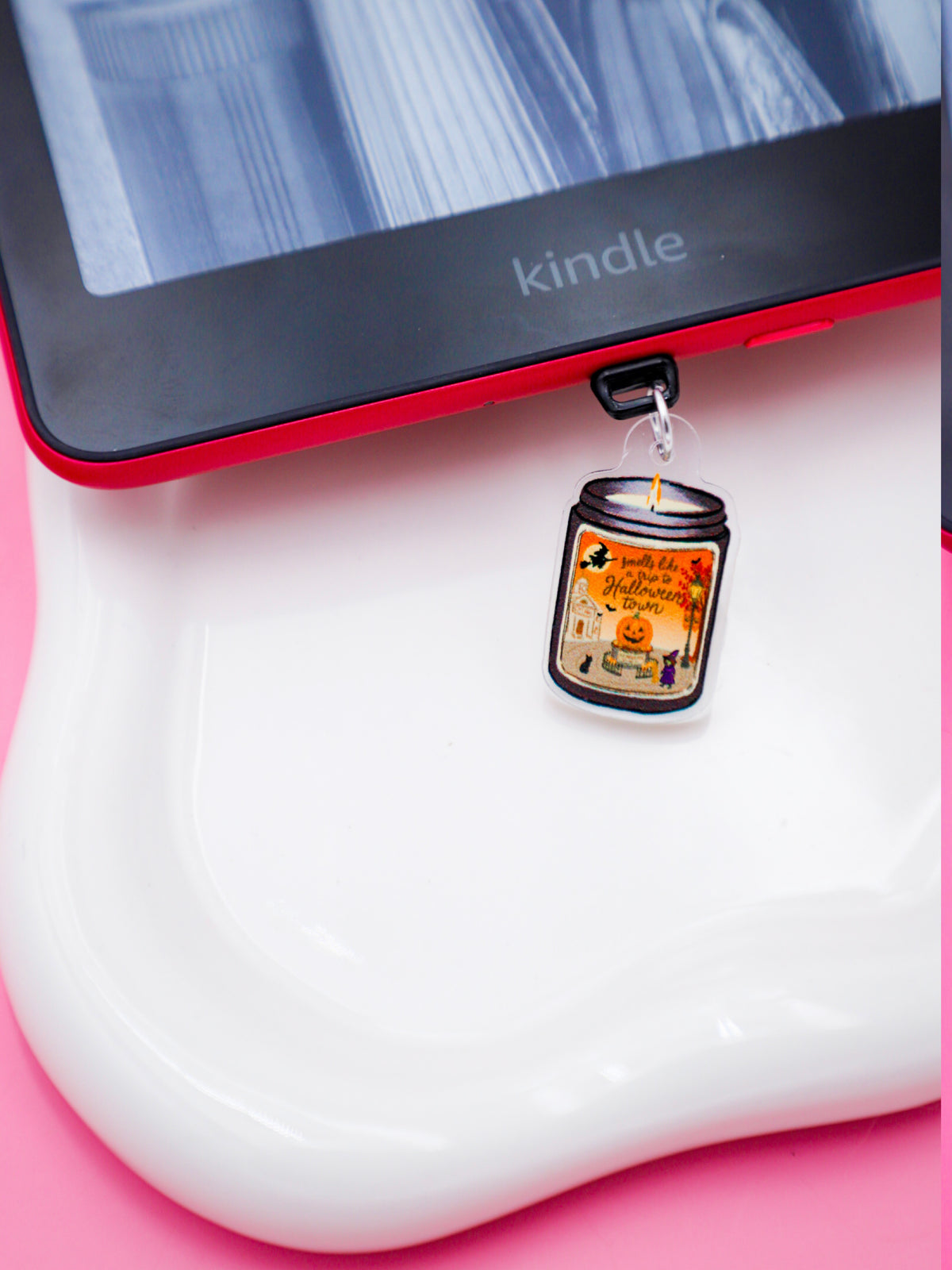 Smells Like a Trip to Halloweentown Kindle Charm